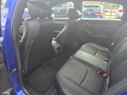 Used 2022 Honda Accord Sport image 8