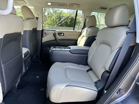 Used 2023 INFINITI QX80 Premium Select w/ Cargo Package AWD/4WD image 17
