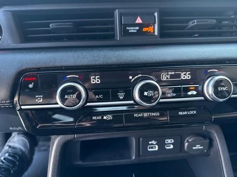 Certified 2025 Honda Pilot EX-L image 15