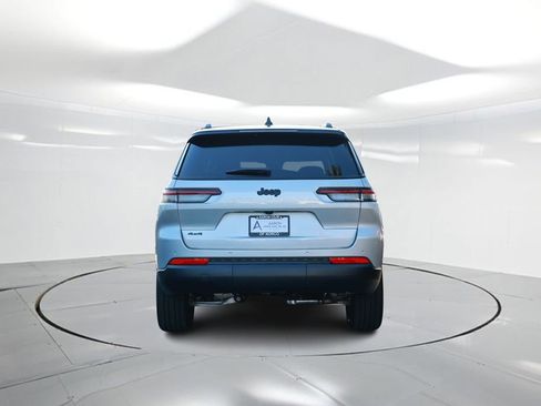 New 2025 Jeep Grand Cherokee L Limited image 3