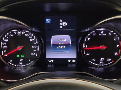 Used 2015 Mercedes-Benz C 300 4MATIC Sedan w/ Driver Assistance Package image 23