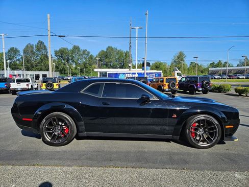 Used 2022 Dodge Challenger R/T Scat Pack image 6
