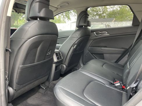 Certified 2023 Kia Sportage EX FWD image 18