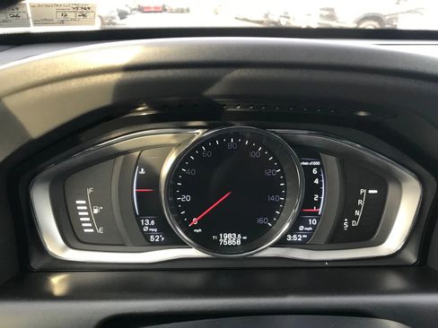 Used 2016 Volvo XC60 T5 Premier w/ Proximity Package image 18