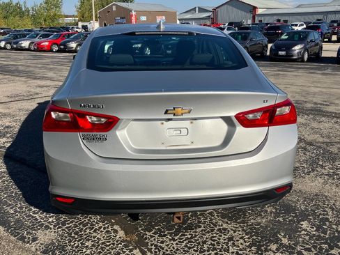 Used 2016 Chevrolet Malibu LT image 4