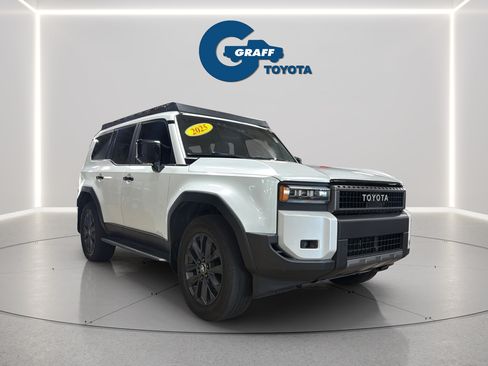 Used 2025 Toyota Land Cruiser w/ Premium Package AWD/4WD image 4