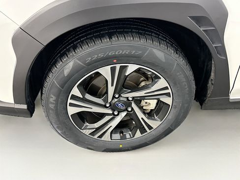 Used 2024 Subaru Crosstrek 2.0i Premium image 11