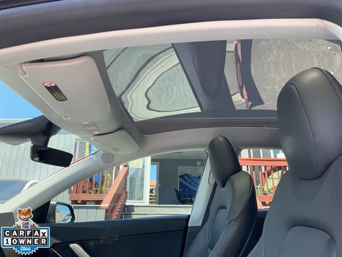 Used 2020 Tesla Model Y Long Range AWD/4WD image 22