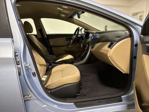 Used 2013 Hyundai Elantra GLS w/ Preferred Pkg FWD image 20