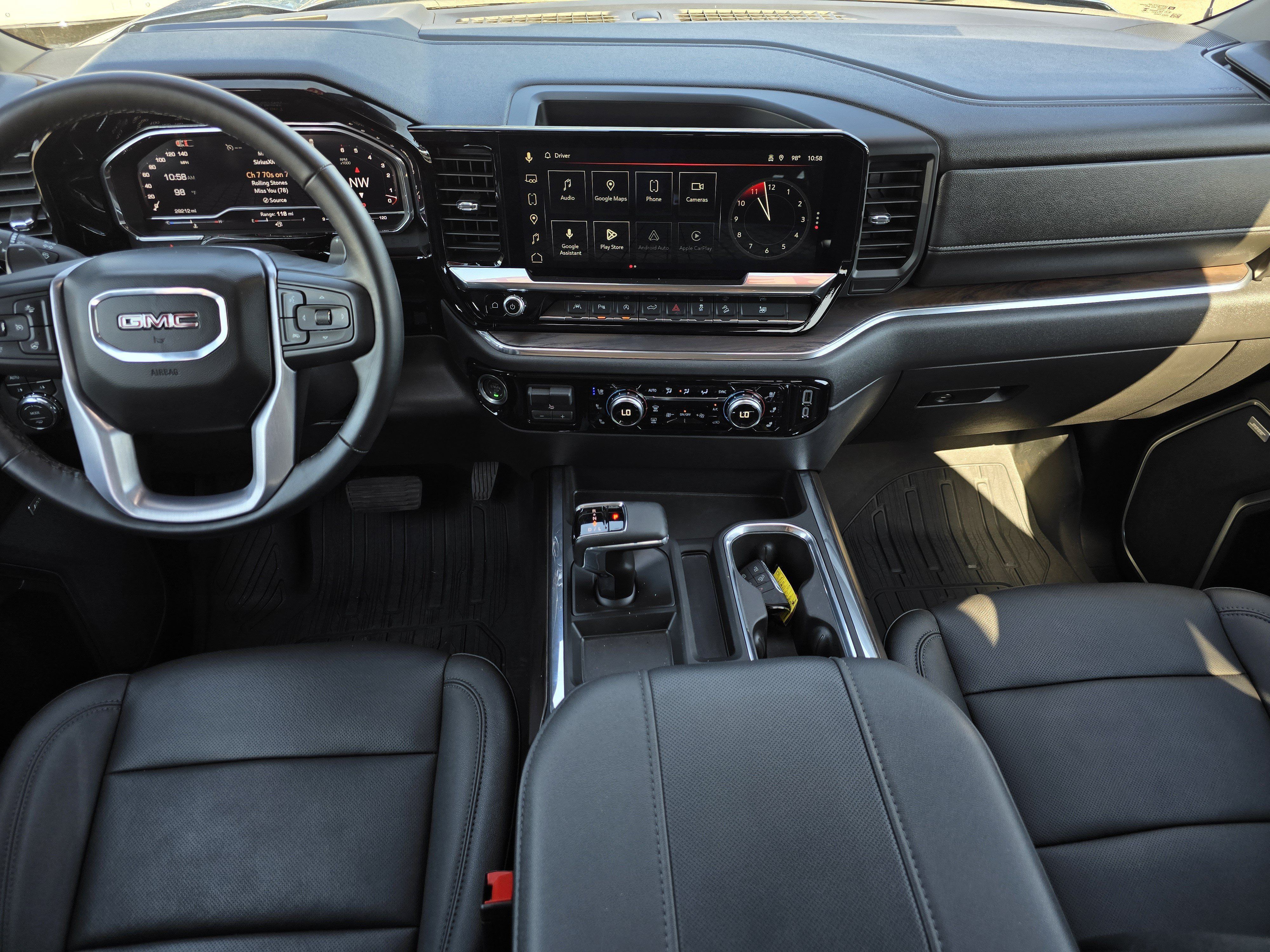 Used 2024 GMC Sierra 1500 SLT AWD/4WD image 15