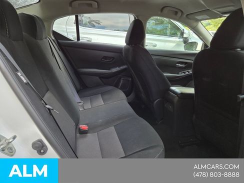 Used 2024 Nissan Sentra SV FWD image 14