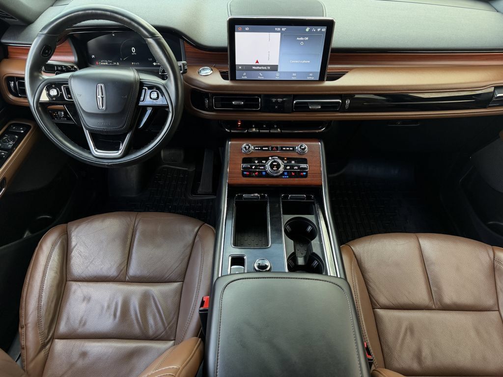 Used 2023 Lincoln Aviator Reserve w/ Equipment Group 201A RWD image 14