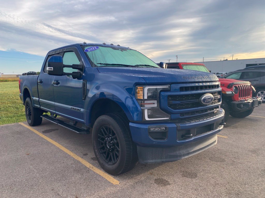 Used 2022 Ford F350 Lariat w/ Lariat Ultimate Package AWD/4WD image 4