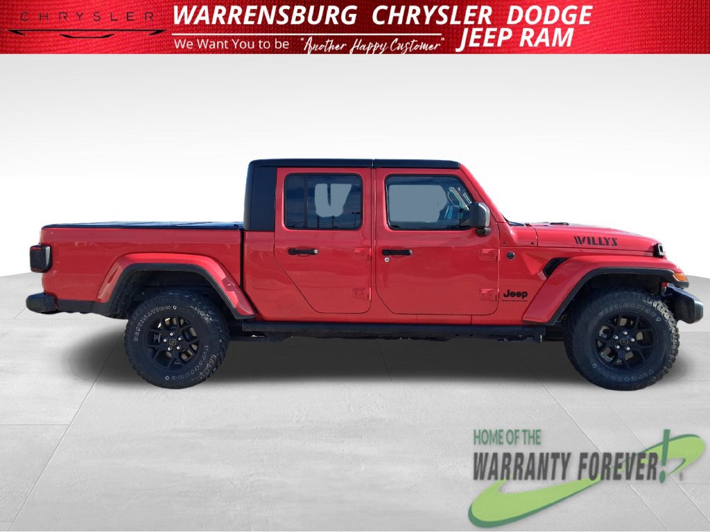 Used 2024 Jeep Gladiator Sport AWD/4WD image 3