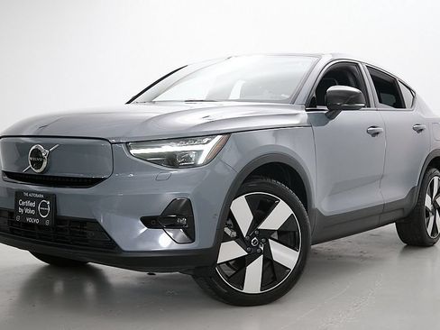 Certified 2023 Volvo C40 P8 Recharge Ultimate AWD/4WD image 2