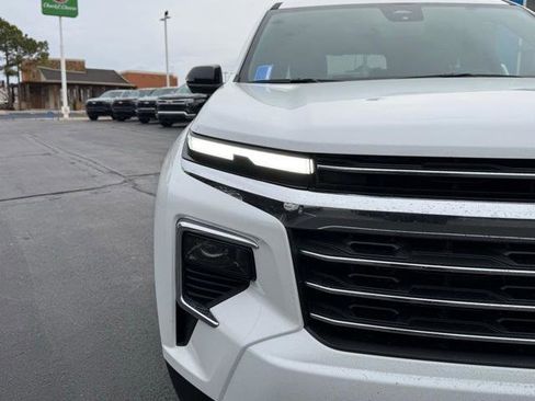 New 2026 Chevrolet Traverse LT w/ Driver Confidence Package image 3