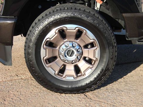 Used 2025 Ford F250 King Ranch w/ FX4 Off-Road Package AWD/4WD image 20