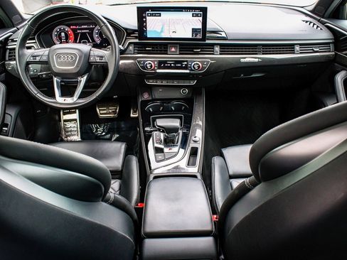 Used 2022 Audi S4 Premium Plus w/ Premium Plus Package image 37