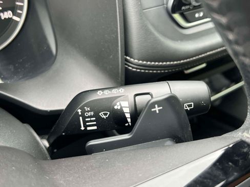 Used 2023 Nissan Rogue SV w/ SV Premium B Package AWD/4WD image 17
