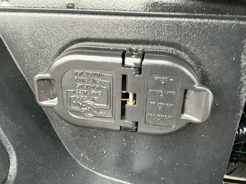 Used 2023 Toyota Tacoma Limited image 22