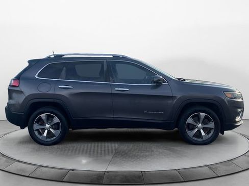 Used 2019 Jeep Cherokee Limited image 6