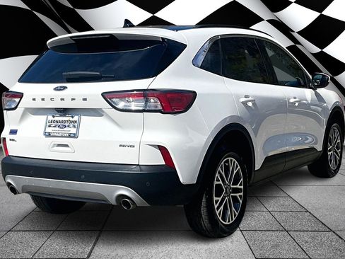 Certified 2022 Ford Escape SEL image 2