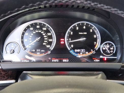 Used 2013 BMW 650i Convertible image 8