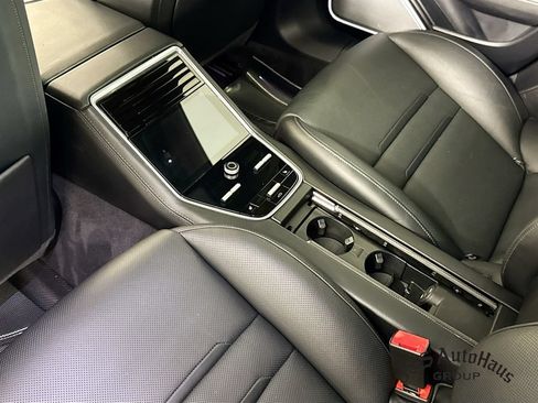Used 2020 Porsche Panamera GTS AWD/4WD image 32