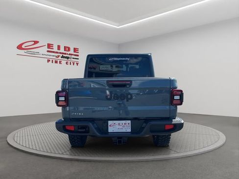 New 2026 Jeep Gladiator Sport AWD/4WD image 4