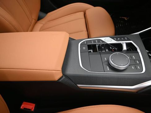 New 2026 BMW 330i Sedan w/ M Sport Package RWD image 27