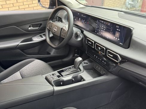 New 2026 Nissan Sentra SV w/ Floor Mat Package FWD image 7