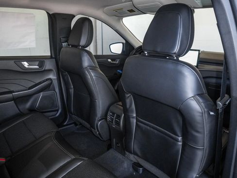 New 2026 Ford Escape SE image 43