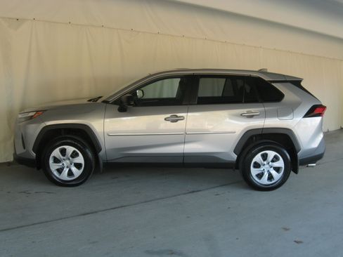 Certified 2025 Toyota RAV4 LE image 22