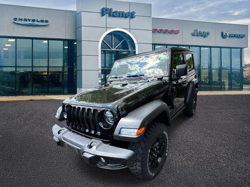 Used 2022 Jeep Wrangler Sport AWD/4WD image 4