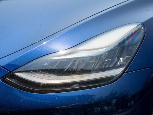 Used 2023 Tesla Model Y AWD image 14