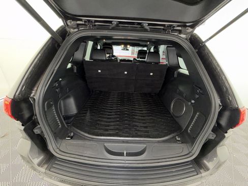 Used 2021 Jeep Grand Cherokee Laredo X image 26