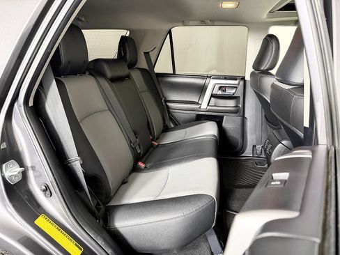 Used 2014 Toyota 4Runner SR5 RWD image 41