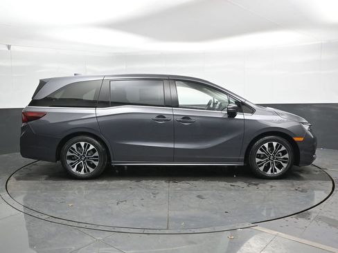 New 2026 Honda Odyssey Elite image 3