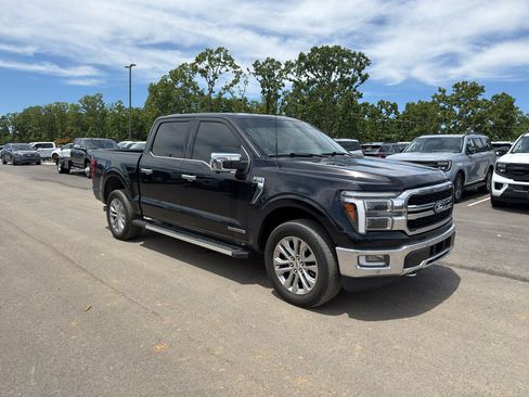 Used 2024 Ford F150 Lariat w/ Bed Utility Package AWD/4WD image 4