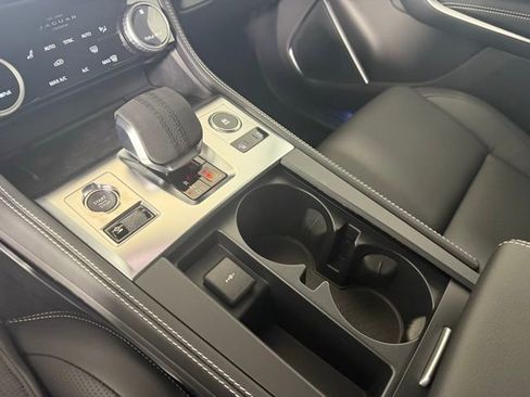 New 2025 Jaguar F-PACE R-Dynamic S image 20
