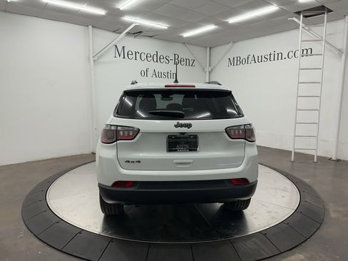 Used 2025 Jeep Compass Latitude w/ Altitude Special Edition image 6