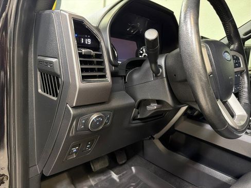 Used 2019 Ford F150 XLT w/ Equipment Group 302A Luxury image 15