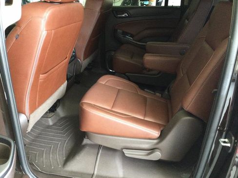 Used 2018 Chevrolet Suburban Premier image 16