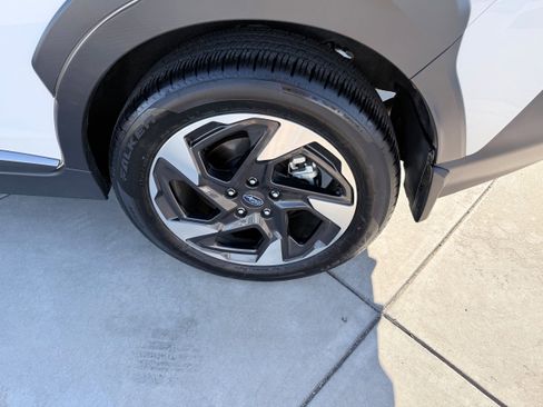 Certified 2025 Subaru Crosstrek 2.5i Limited w/ Popular Package #4A image 9