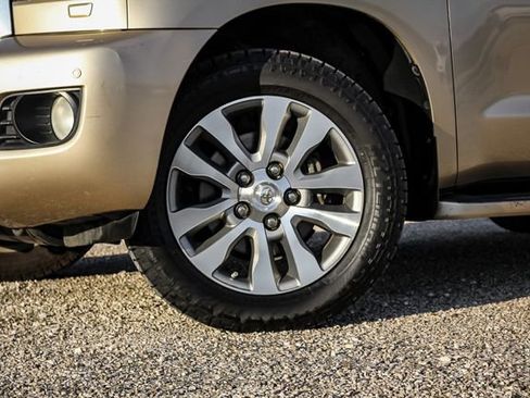 Used 2010 Toyota Sequoia Limited image 3