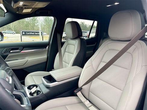 New 2026 GMC Terrain Elevation w/ Elevation Premium Package image 8