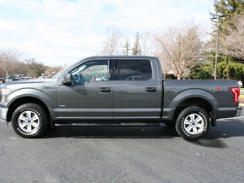 Used 2016 Ford F150 XLT AWD/4WD image 6