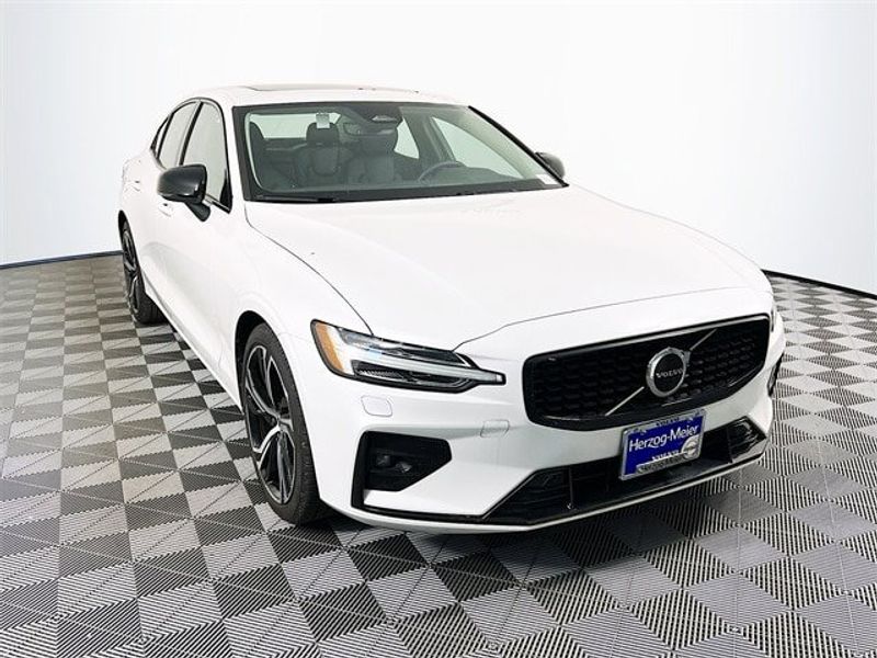 Certified 2024 Volvo S60 B5 Core w/ Climate Package image 1