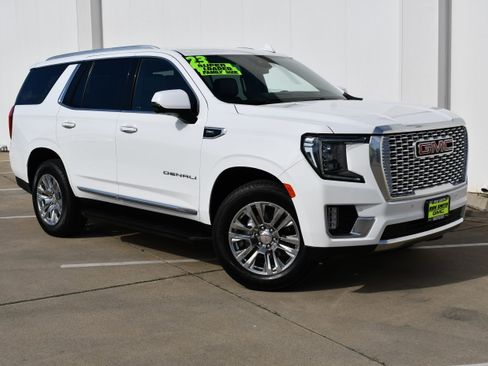 Used 2023 GMC Yukon Denali image 2