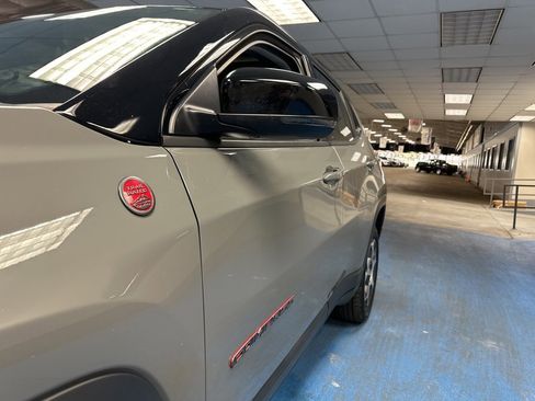 Used 2022 Jeep Compass Trailhawk w/ Trailhawk Elite Group image 18